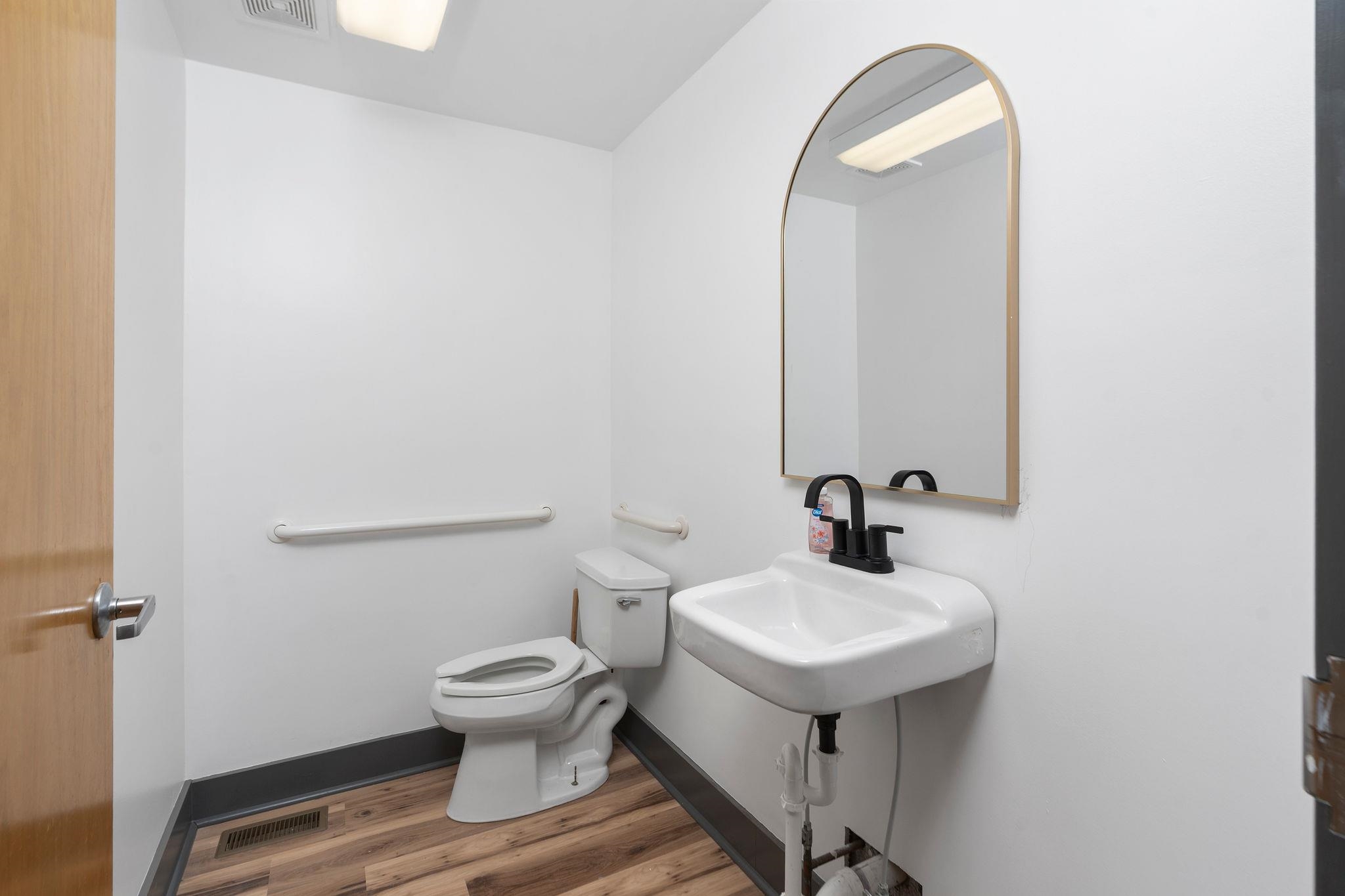 1305 13TH ST, WAYNESBORO, Virginia 22980, ,Commercial,1305 13TH ST,671539 MLS # 671539