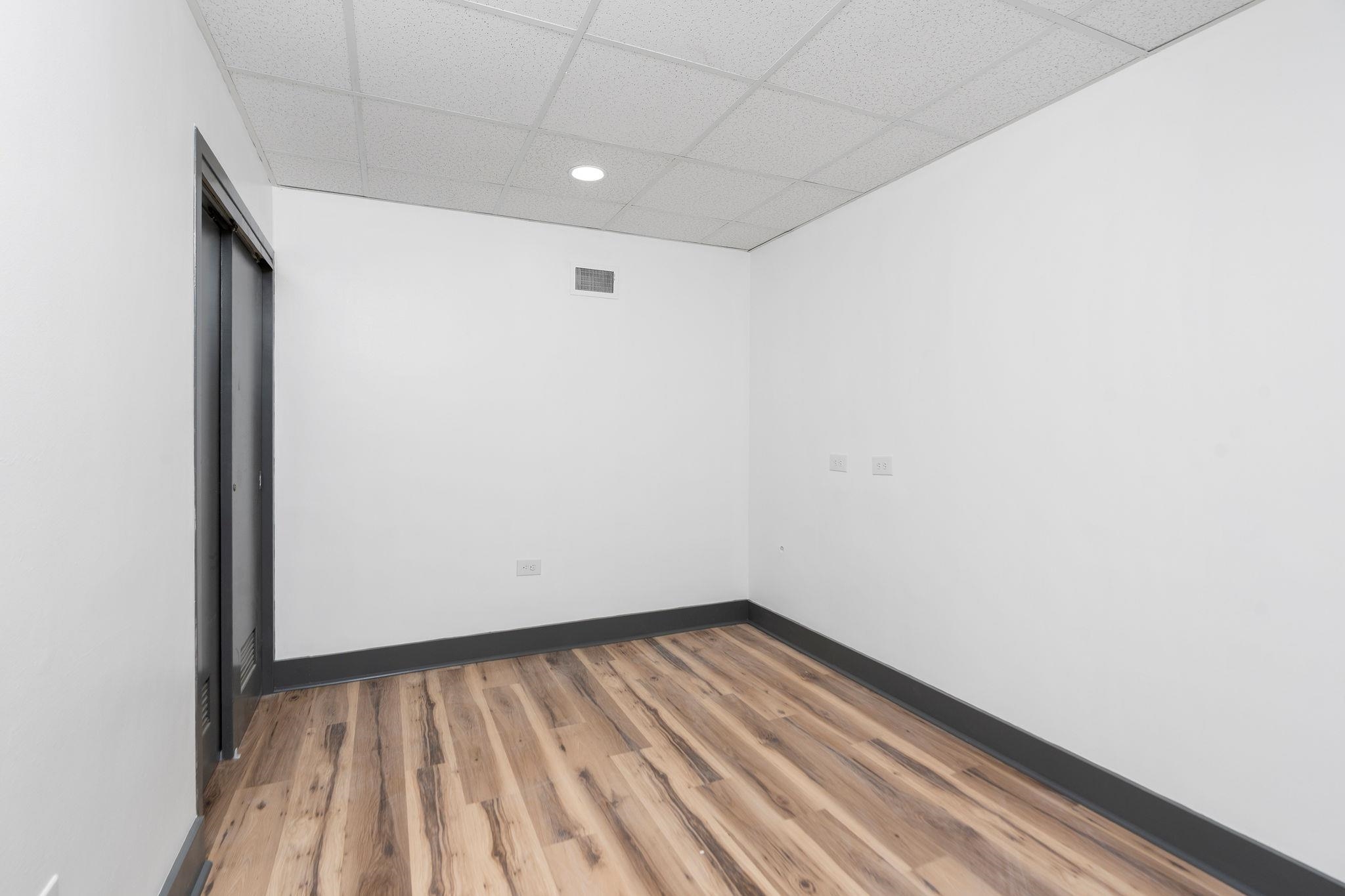 1305 13TH ST, WAYNESBORO, Virginia 22980, ,Commercial,1305 13TH ST,671539 MLS # 671539