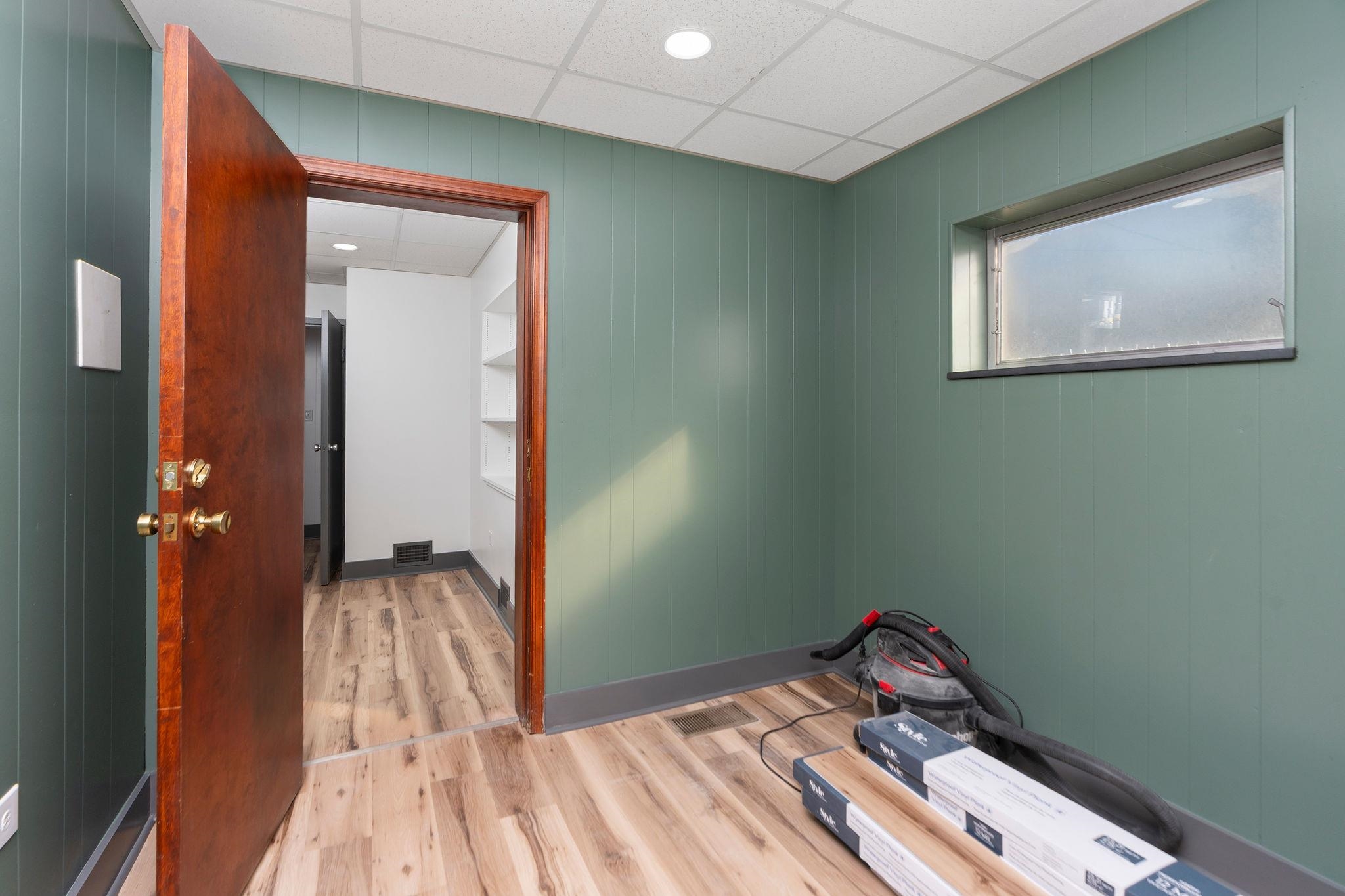 1305 13TH ST, WAYNESBORO, Virginia 22980, ,Commercial,1305 13TH ST,671539 MLS # 671539