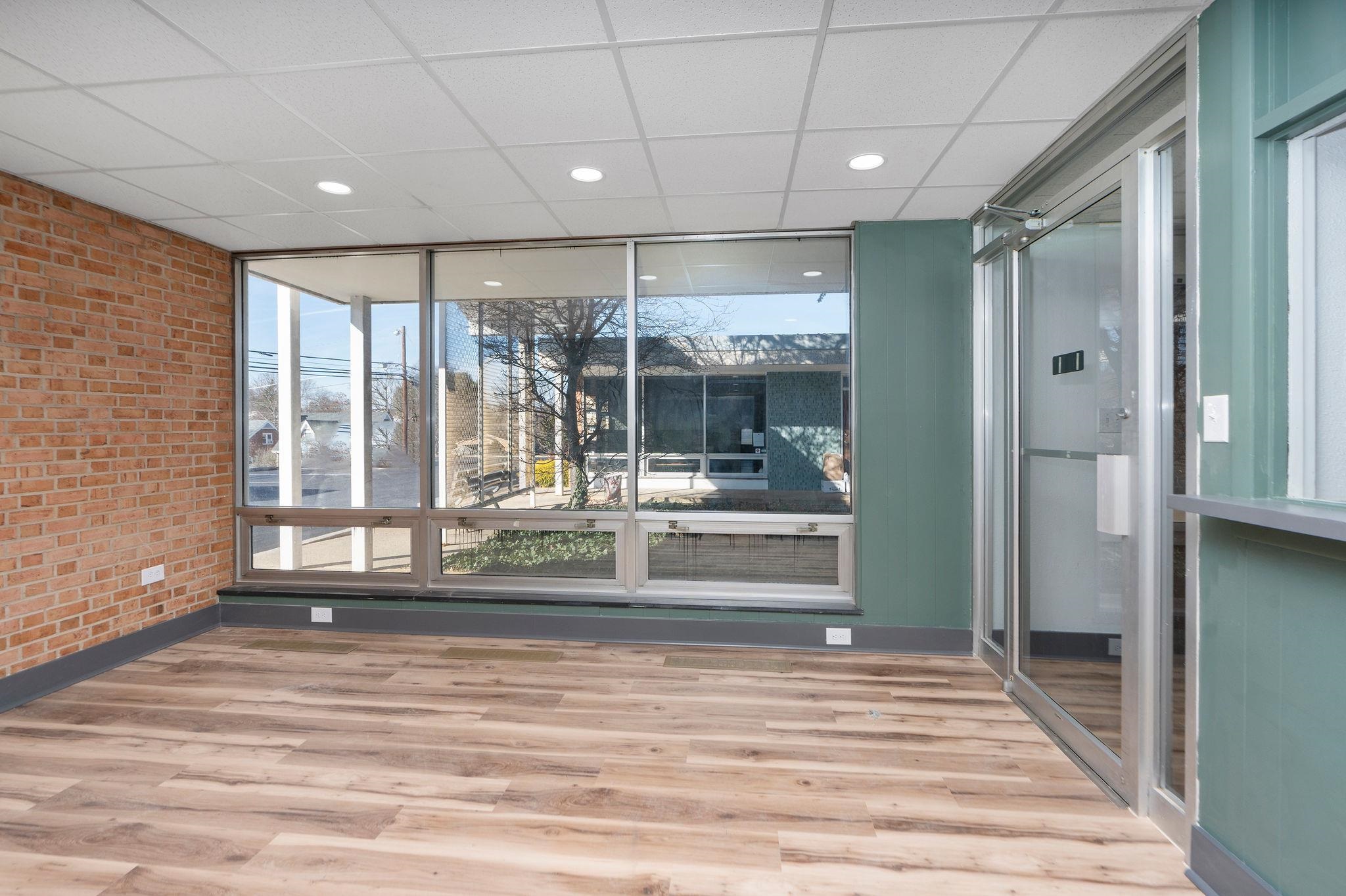 1305 13TH ST, WAYNESBORO, Virginia 22980, ,Commercial,1305 13TH ST,671539 MLS # 671539