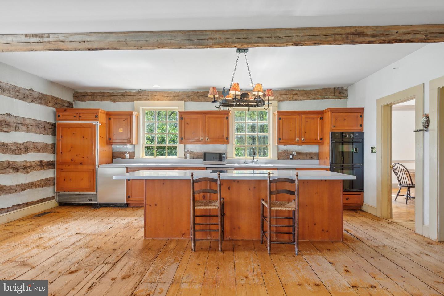 121 YARNICK RD, GREAT FALLS, Virginia 22066, 8 Bedrooms Bedrooms, ,5 BathroomsBathrooms,Residential,For sale,121 YARNICK RD,VAFX2227828 MLS # VAFX2227828