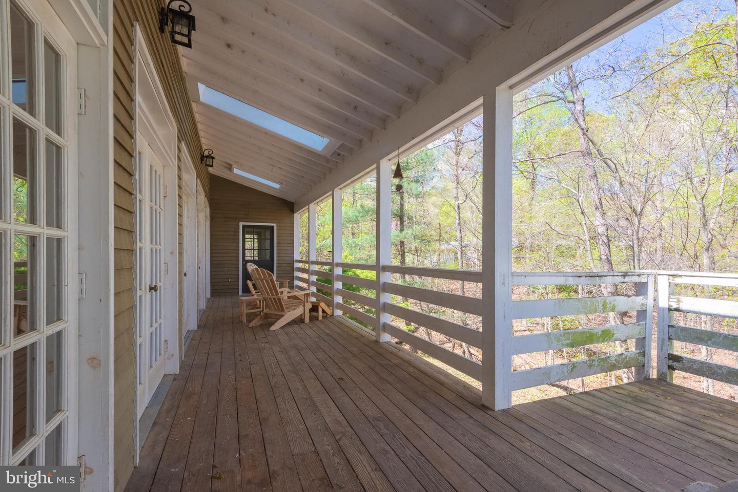 121 YARNICK RD, GREAT FALLS, Virginia 22066, 8 Bedrooms Bedrooms, ,5 BathroomsBathrooms,Residential,For sale,121 YARNICK RD,VAFX2227828 MLS # VAFX2227828