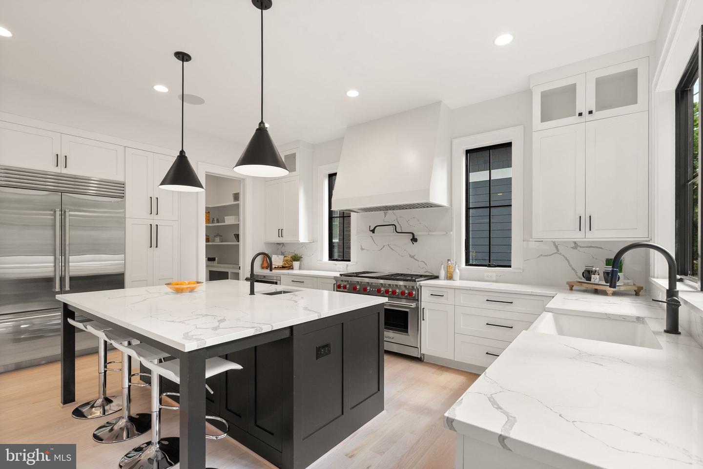 112 N HIGHLAND ST, ARLINGTON, Virginia 22201, 6 Bedrooms Bedrooms, 26 Rooms Rooms,6 BathroomsBathrooms,Residential,For sale,112 N HIGHLAND ST,VAAR2061698 MLS # VAAR2061698