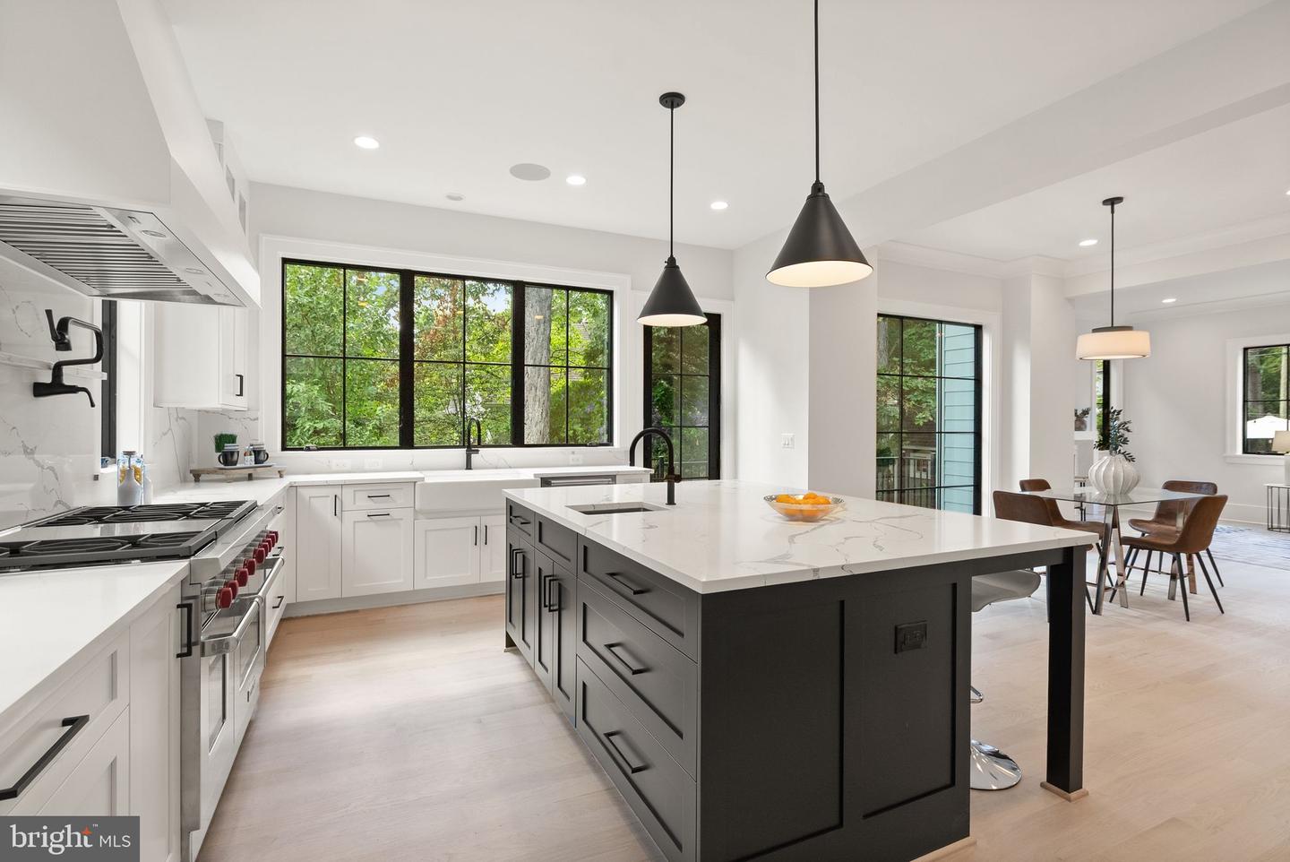 112 N HIGHLAND ST, ARLINGTON, Virginia 22201, 6 Bedrooms Bedrooms, 26 Rooms Rooms,6 BathroomsBathrooms,Residential,For sale,112 N HIGHLAND ST,VAAR2061698 MLS # VAAR2061698