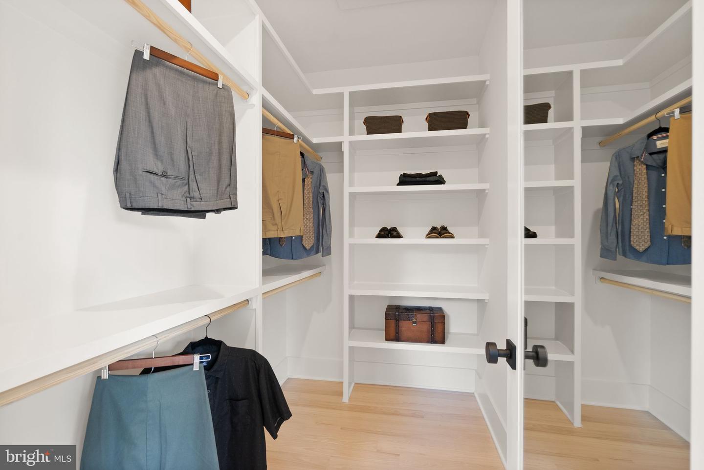 112 N HIGHLAND ST, ARLINGTON, Virginia 22201, 6 Bedrooms Bedrooms, 26 Rooms Rooms,6 BathroomsBathrooms,Residential,For sale,112 N HIGHLAND ST,VAAR2061698 MLS # VAAR2061698