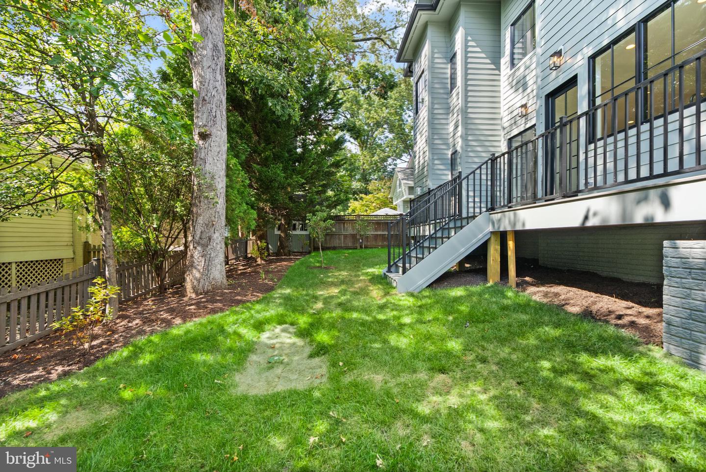 112 N HIGHLAND ST, ARLINGTON, Virginia 22201, 6 Bedrooms Bedrooms, 26 Rooms Rooms,6 BathroomsBathrooms,Residential,For sale,112 N HIGHLAND ST,VAAR2061698 MLS # VAAR2061698