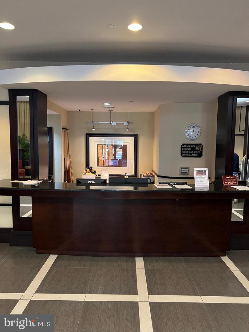 4500 S FOUR MILE RUN DR #1218, ARLINGTON, Virginia 22204, ,Residential,For sale,4500 S FOUR MILE RUN DR #1218,VAAR2065604 MLS # VAAR2065604