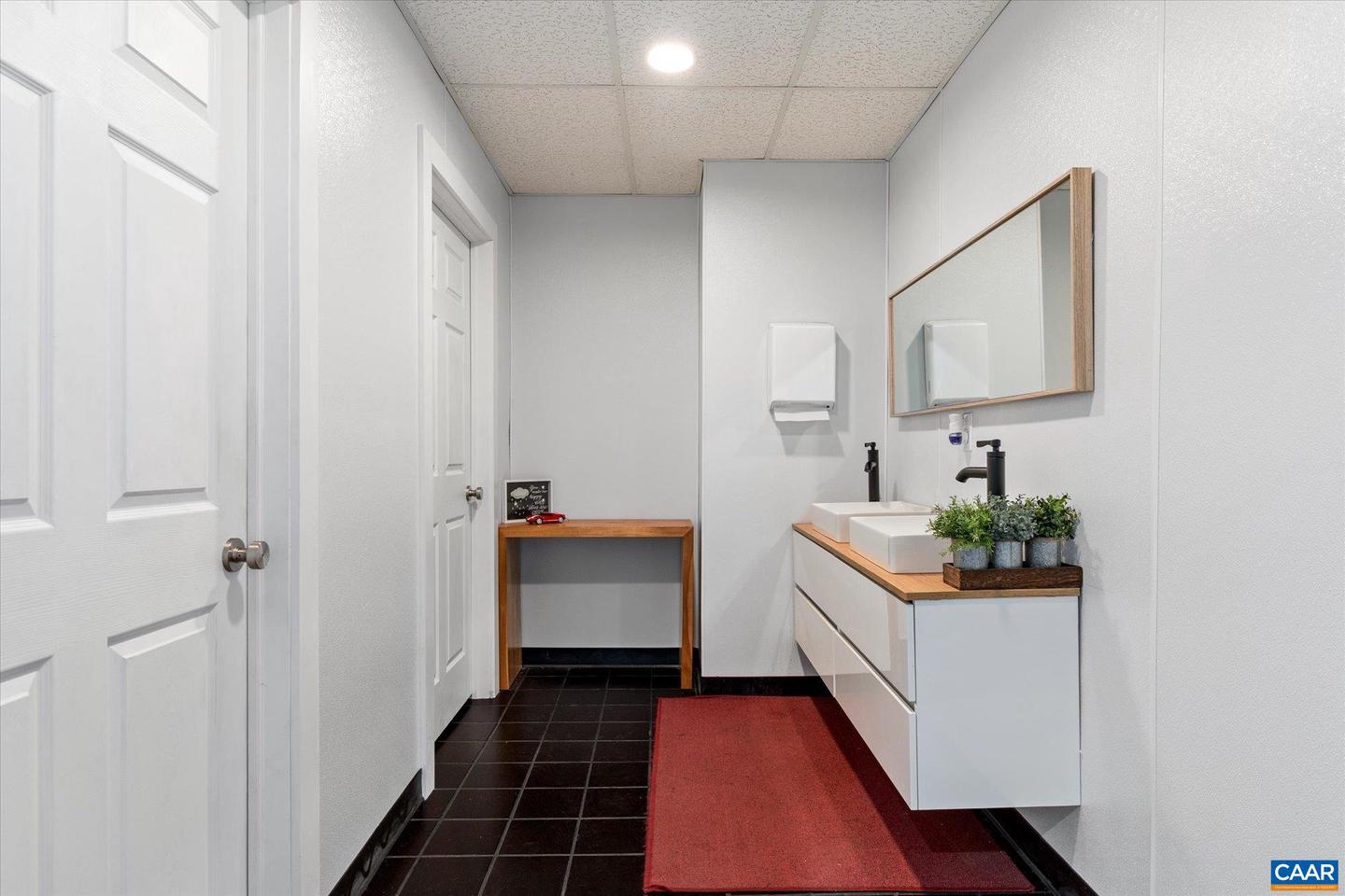 912 VALLEY RIDGE RD, COVINGTON, Virginia 24426, ,Land,For sale,912 VALLEY RIDGE RD,673110 MLS # 673110