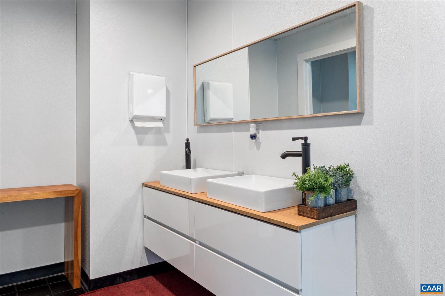 912 VALLEY RIDGE RD, COVINGTON, Virginia 24426, ,Land,For sale,912 VALLEY RIDGE RD,673110 MLS # 673110