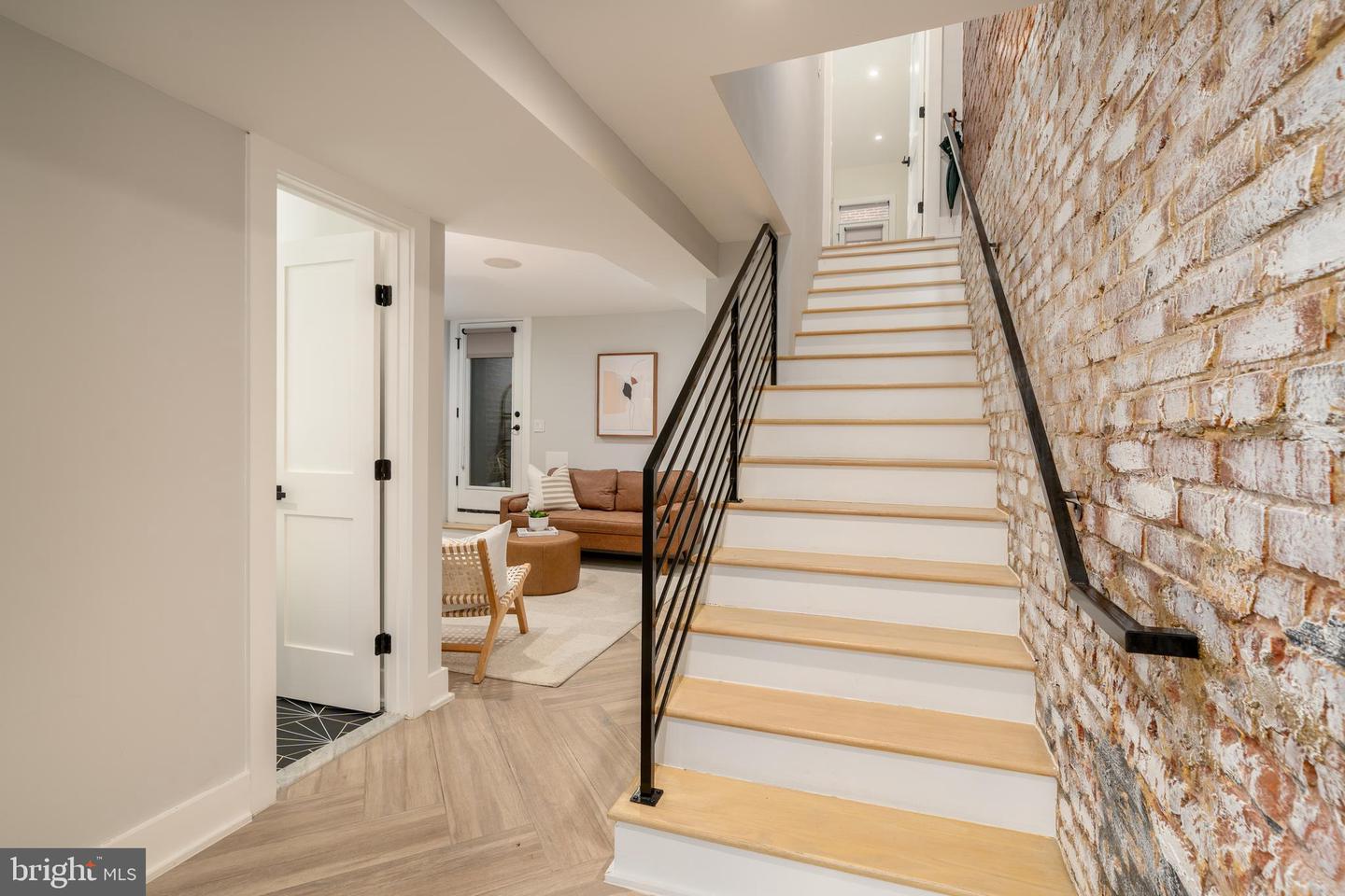 1402 5TH ST NW, WASHINGTON, District Of Columbia 20001, 4 Bedrooms Bedrooms, ,3 BathroomsBathrooms,Residential,For sale,1402 5TH ST NW,DCDC2231560 MLS # DCDC2231560