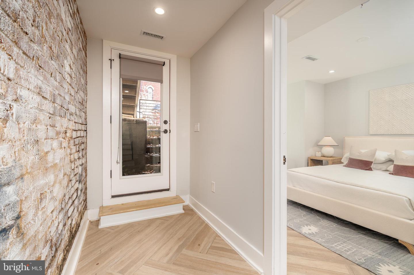 1402 5TH ST NW, WASHINGTON, District Of Columbia 20001, 4 Bedrooms Bedrooms, ,3 BathroomsBathrooms,Residential,For sale,1402 5TH ST NW,DCDC2231560 MLS # DCDC2231560