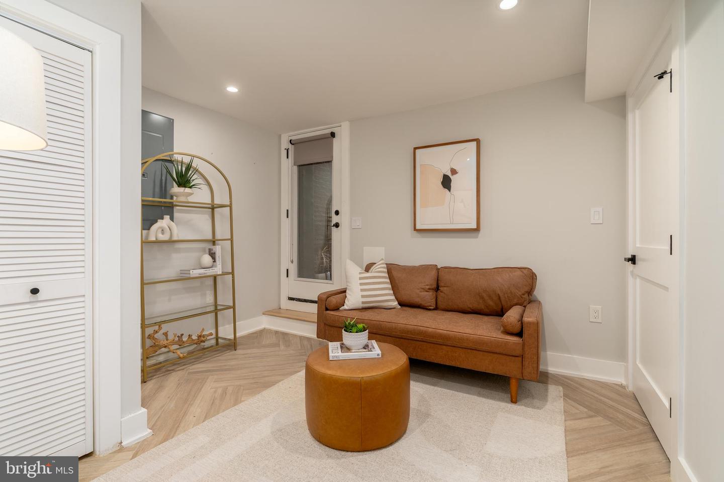 1402 5TH ST NW, WASHINGTON, District Of Columbia 20001, 4 Bedrooms Bedrooms, ,3 BathroomsBathrooms,Residential,For sale,1402 5TH ST NW,DCDC2231560 MLS # DCDC2231560