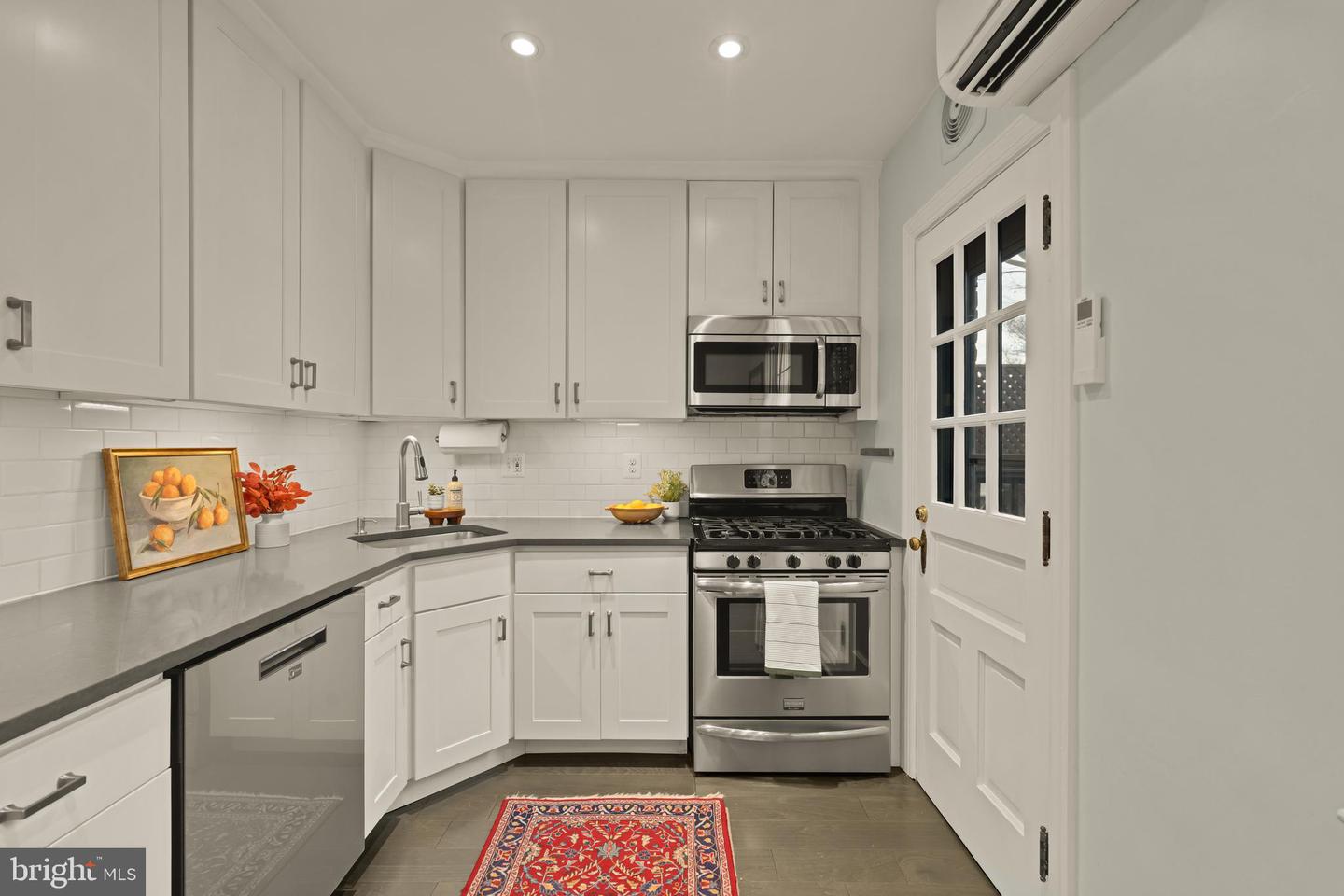 2600 16TH ST S #686, ARLINGTON, Virginia 22204, 2 Bedrooms Bedrooms, 5 Rooms Rooms,1 BathroomBathrooms,Residential,For sale,2600 16TH ST S #686,VAAR2066422 MLS # VAAR2066422