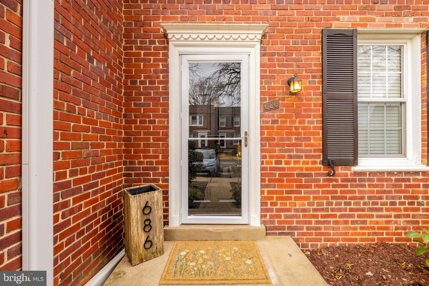 2600 16TH ST S #686, ARLINGTON, Virginia 22204, 2 Bedrooms Bedrooms, 5 Rooms Rooms,1 BathroomBathrooms,Residential,For sale,2600 16TH ST S #686,VAAR2066422 MLS # VAAR2066422