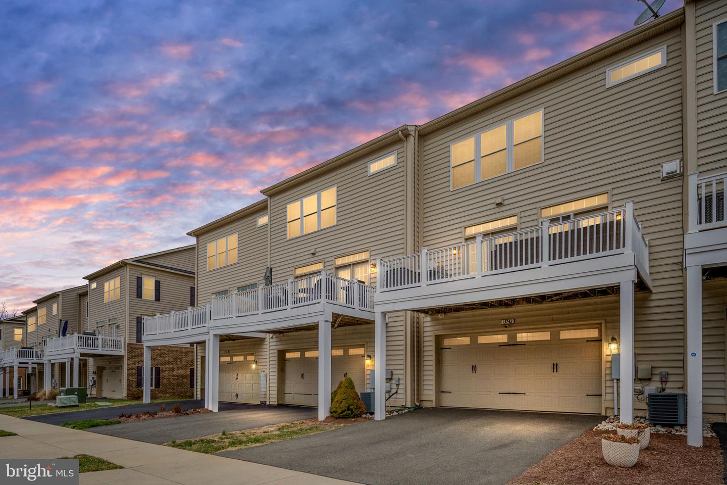 13742 SENEA DR, GAINESVILLE, Virginia 20155, 4 Bedrooms Bedrooms, ,3 BathroomsBathrooms,Residential,For sale,13742 SENEA DR,VAPW2109136 MLS # VAPW2109136