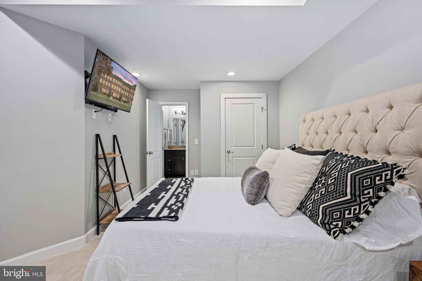 13742 SENEA DR, GAINESVILLE, Virginia 20155, 4 Bedrooms Bedrooms, ,3 BathroomsBathrooms,Residential,For sale,13742 SENEA DR,VAPW2109136 MLS # VAPW2109136