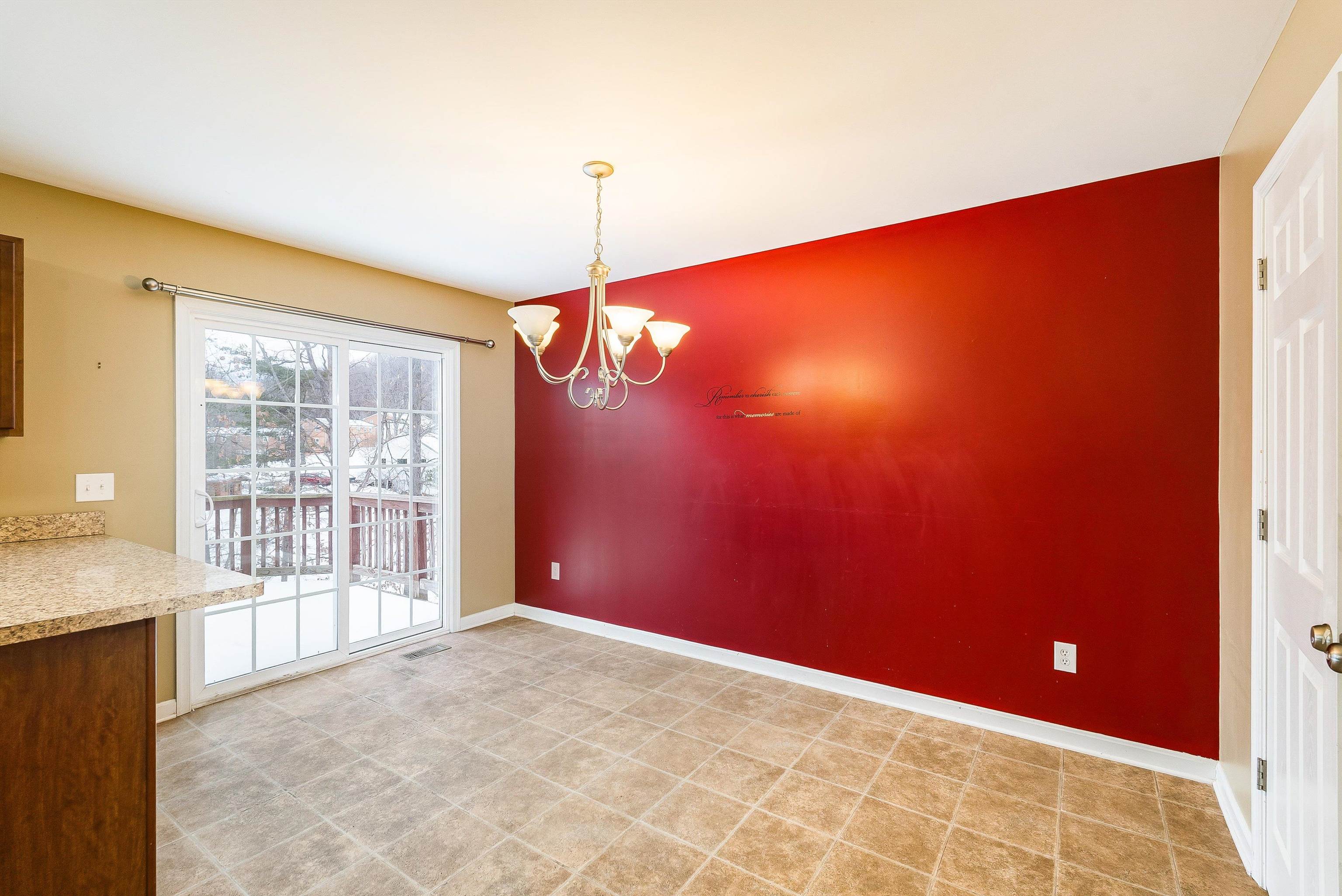 425 CAMPBELL ST, STAUNTON, Virginia 24401, 4 Bedrooms Bedrooms, ,3 BathroomsBathrooms,Residential,425 CAMPBELL ST,673105 MLS # 673105