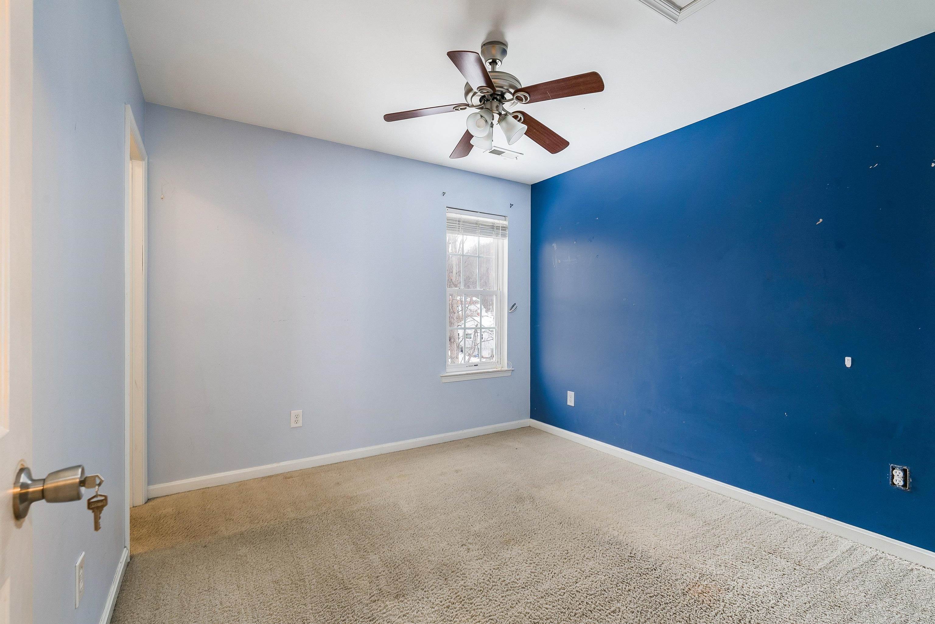 425 CAMPBELL ST, STAUNTON, Virginia 24401, 4 Bedrooms Bedrooms, ,3 BathroomsBathrooms,Residential,425 CAMPBELL ST,673105 MLS # 673105