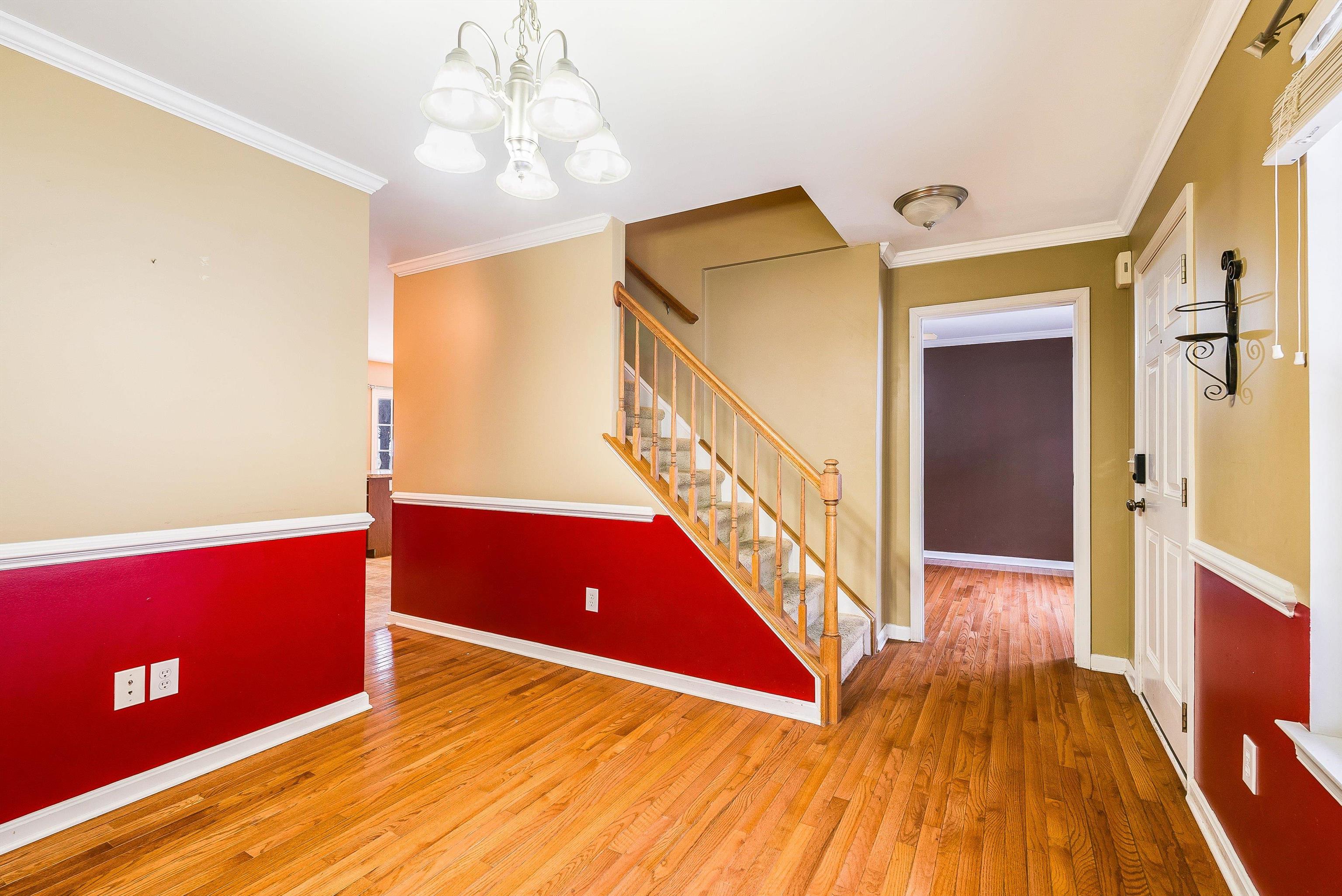 425 CAMPBELL ST, STAUNTON, Virginia 24401, 4 Bedrooms Bedrooms, ,3 BathroomsBathrooms,Residential,425 CAMPBELL ST,673105 MLS # 673105