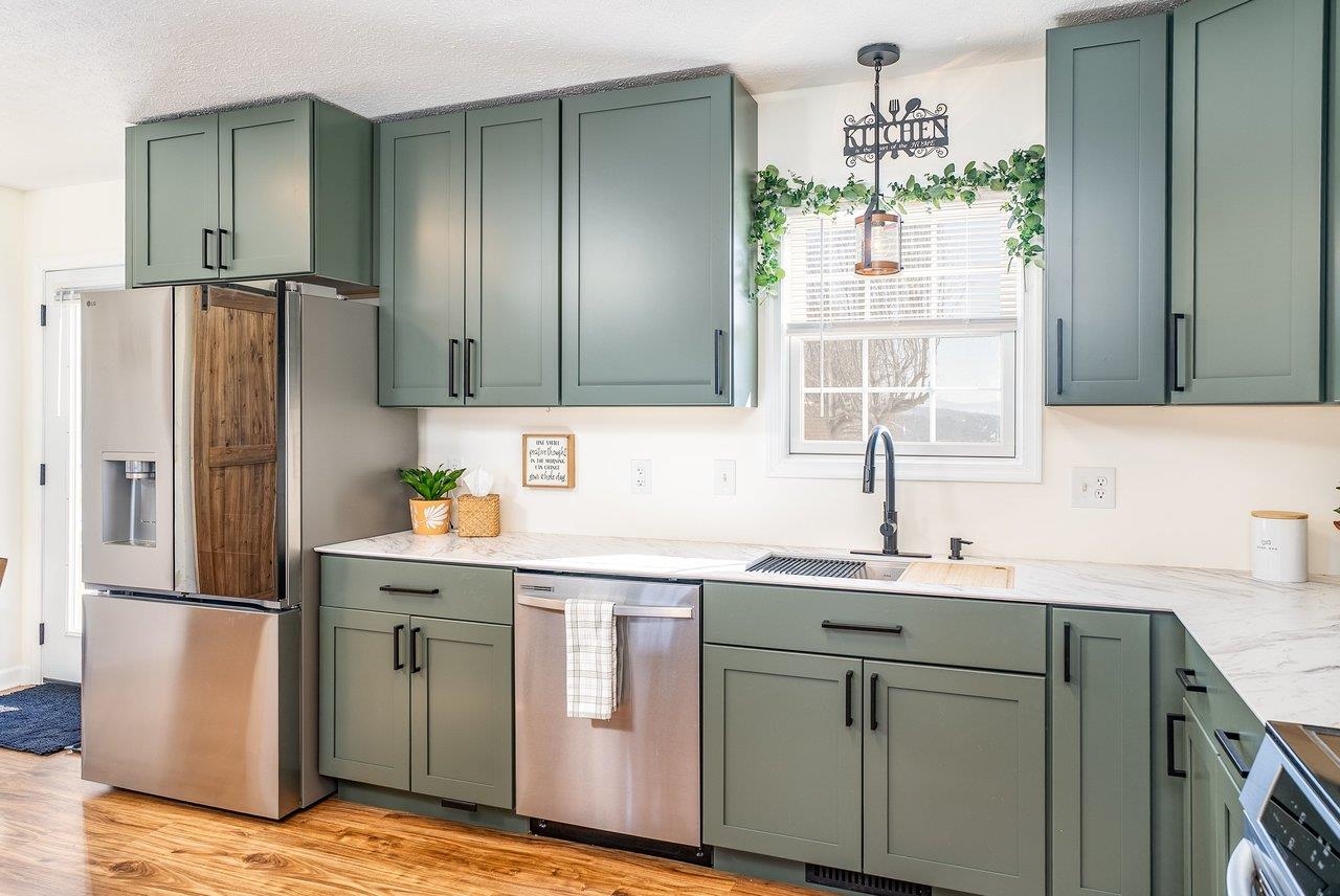 6474 E DONNAGAIL DR, PENN LAIRD, Virginia 22846, 3 Bedrooms Bedrooms, ,2 BathroomsBathrooms,Residential,6474 E DONNAGAIL DR,673109 MLS # 673109