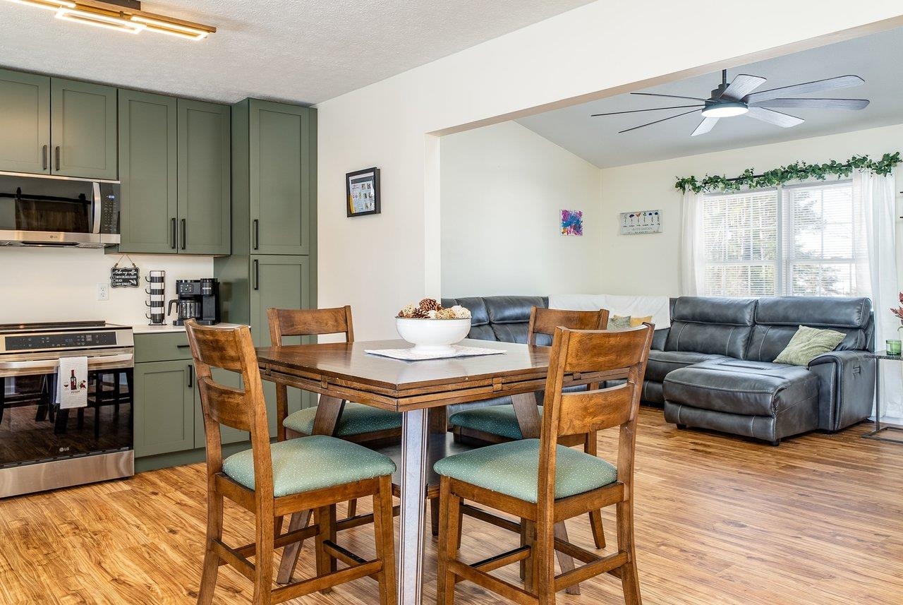 6474 E DONNAGAIL DR, PENN LAIRD, Virginia 22846, 3 Bedrooms Bedrooms, ,2 BathroomsBathrooms,Residential,6474 E DONNAGAIL DR,673109 MLS # 673109