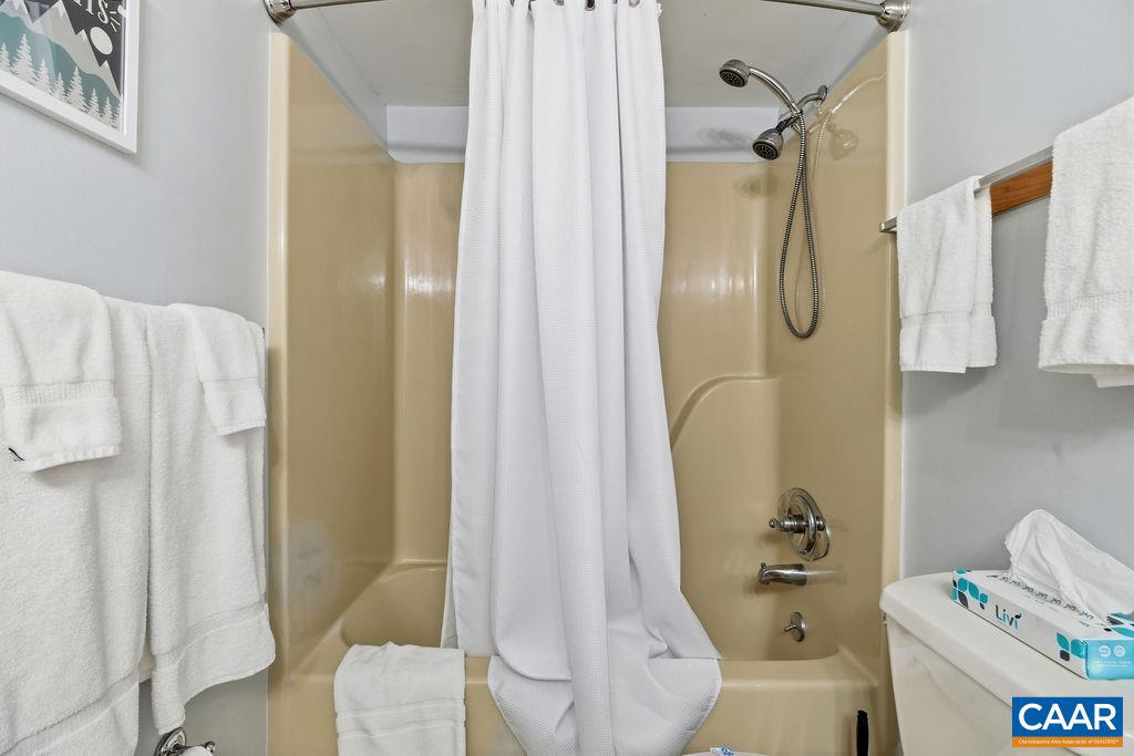 3203 NORTH RIDGE CONDOS, WINTERGREEN RESORT, Virginia 22967, 2 Bedrooms Bedrooms, ,2 BathroomsBathrooms,Residential,For sale,3203 NORTH RIDGE CONDOS,672501 MLS # 672501