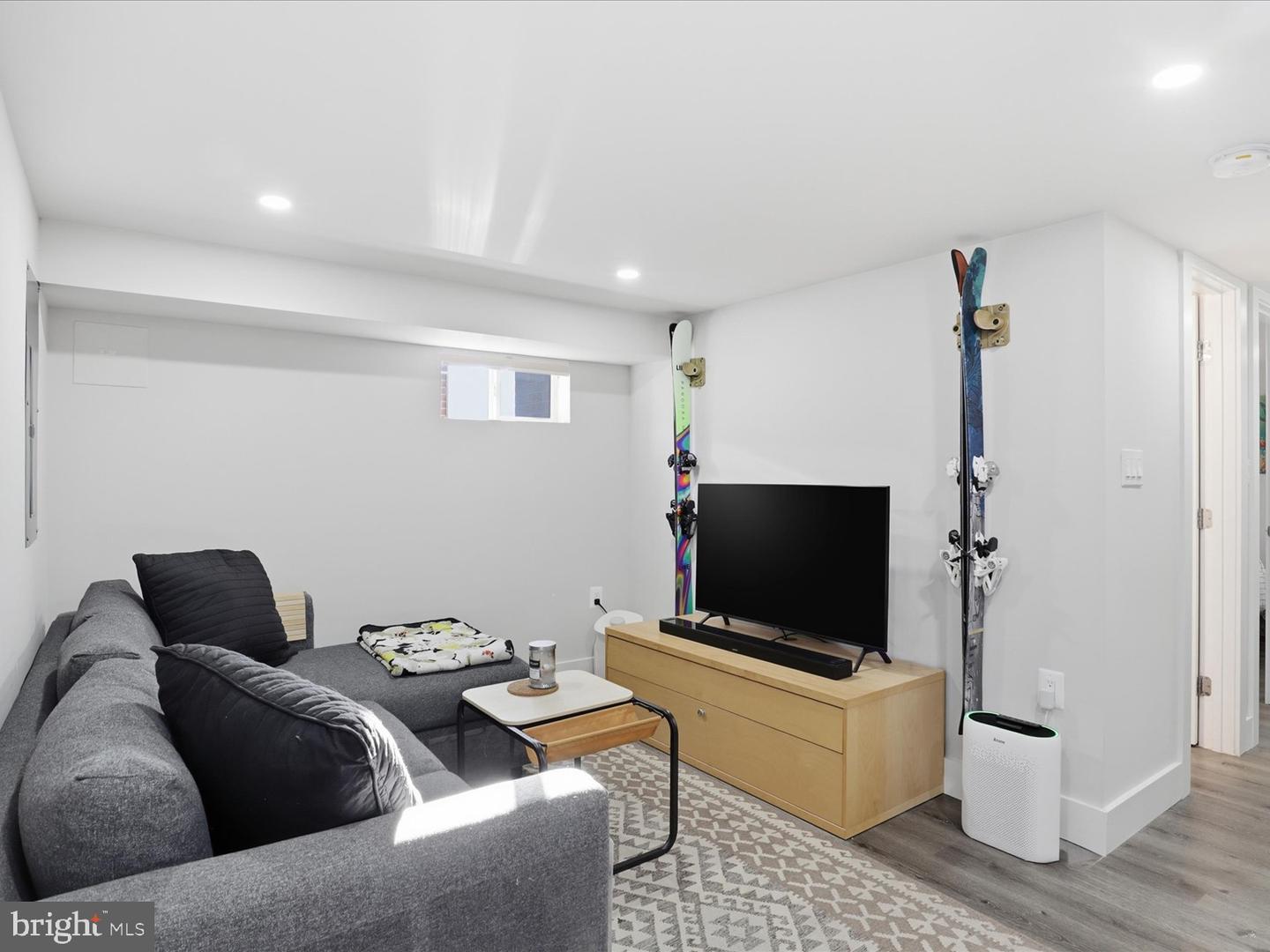 1111 ANACOSTIA RD SE, WASHINGTON, District Of Columbia 20019, 3 Bedrooms Bedrooms, ,2 BathroomsBathrooms,Residential,For sale,1111 ANACOSTIA RD SE,DCDC2241754 MLS # DCDC2241754