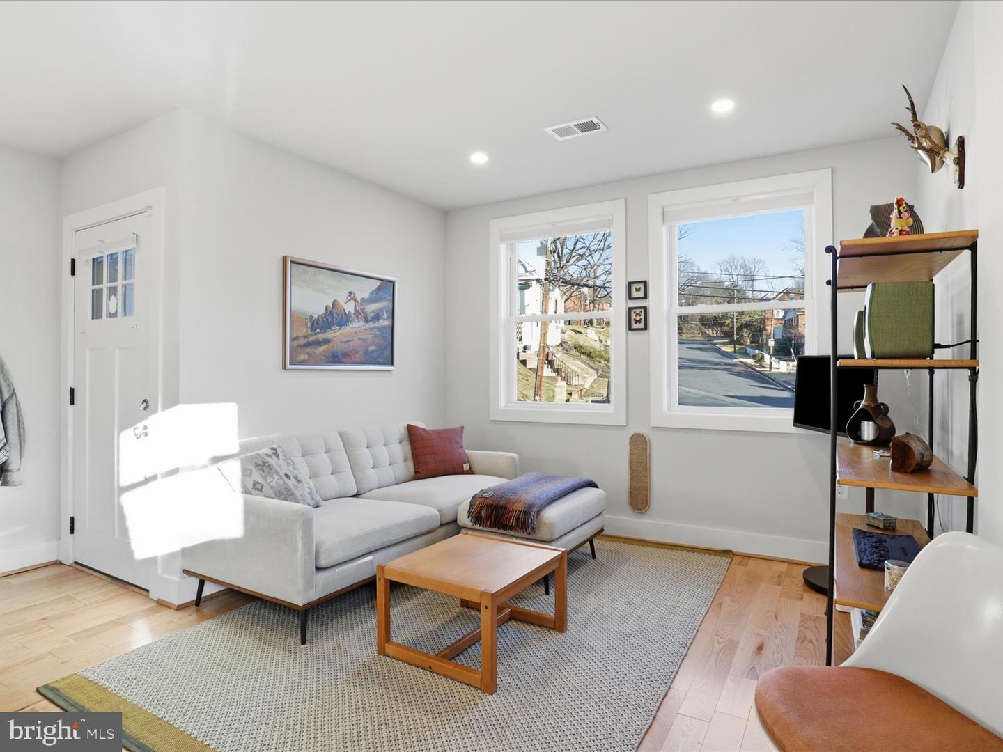 1111 ANACOSTIA RD SE, WASHINGTON, District Of Columbia 20019, 3 Bedrooms Bedrooms, ,2 BathroomsBathrooms,Residential,For sale,1111 ANACOSTIA RD SE,DCDC2241754 MLS # DCDC2241754