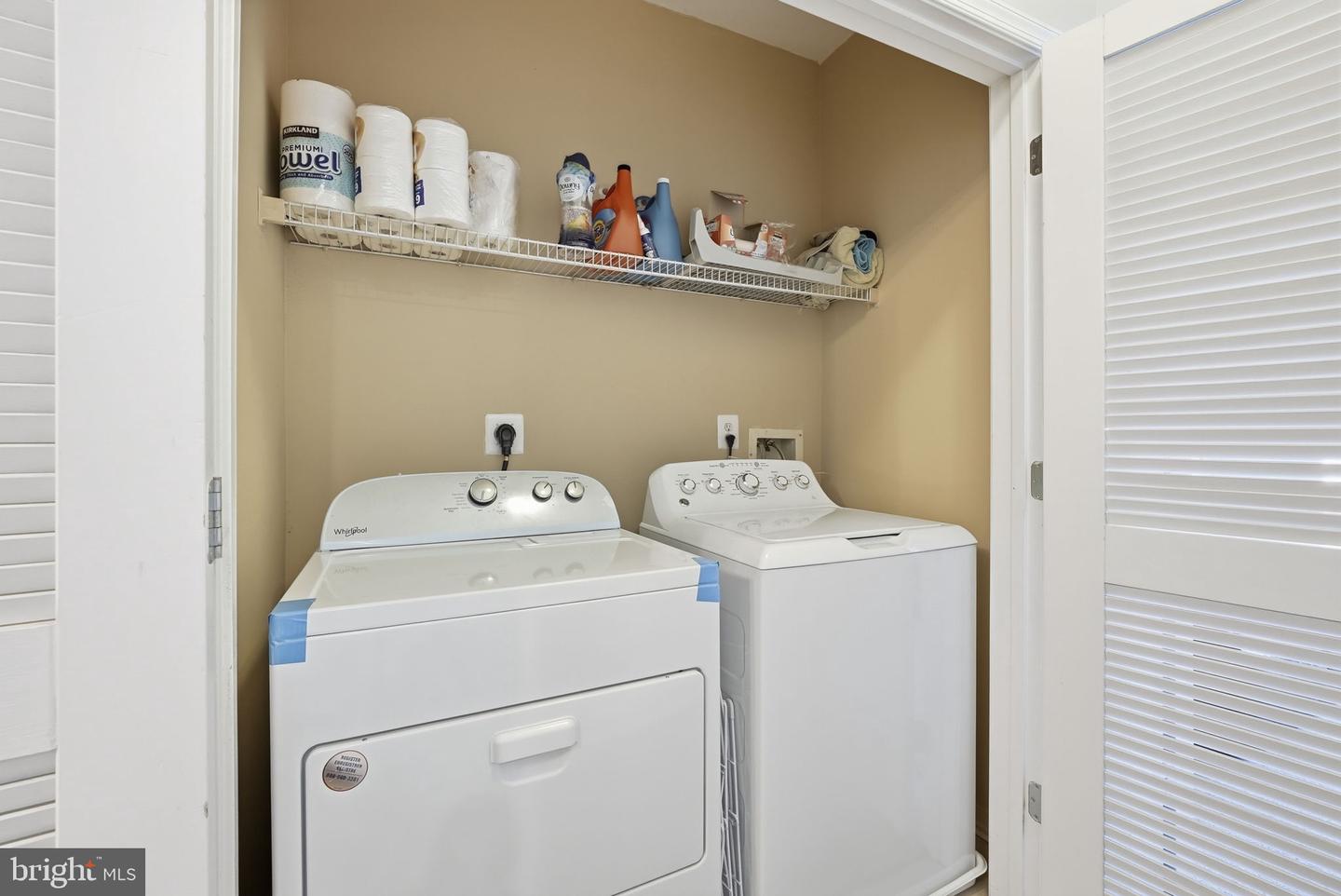 4852 EISENHOWER AVE #337, ALEXANDRIA, Virginia 22304, 2 Bedrooms Bedrooms, ,1 BathroomBathrooms,Residential,For sale,4852 EISENHOWER AVE #337,VAAX2053270 MLS # VAAX2053270