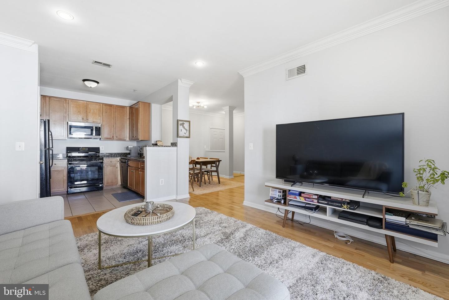 4852 EISENHOWER AVE #337, ALEXANDRIA, Virginia 22304, 2 Bedrooms Bedrooms, ,1 BathroomBathrooms,Residential,For sale,4852 EISENHOWER AVE #337,VAAX2053270 MLS # VAAX2053270