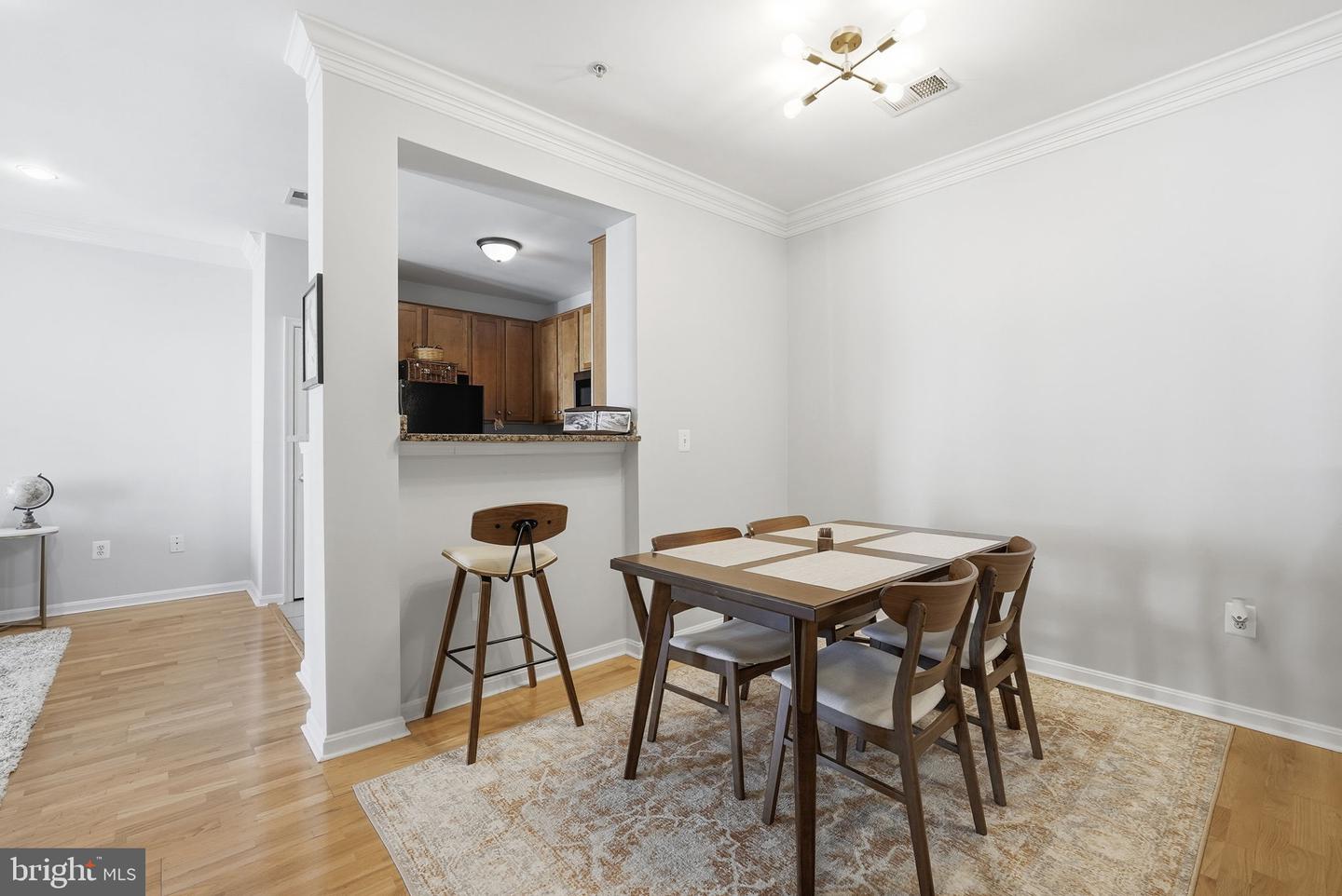 4852 EISENHOWER AVE #337, ALEXANDRIA, Virginia 22304, 2 Bedrooms Bedrooms, ,1 BathroomBathrooms,Residential,For sale,4852 EISENHOWER AVE #337,VAAX2053270 MLS # VAAX2053270