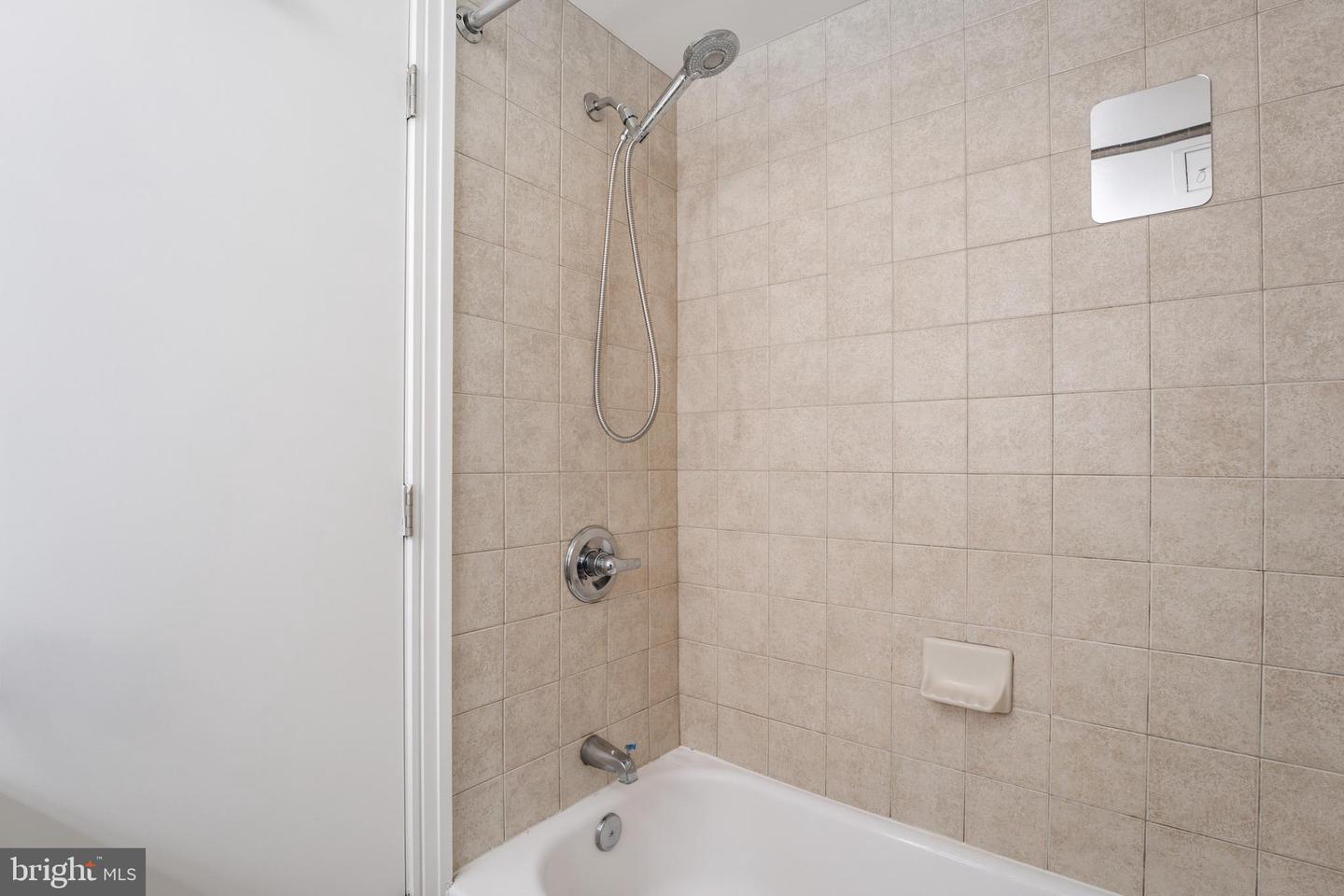 800 4TH ST SW #S418, WASHINGTON, District Of Columbia 20024, 1 Bedroom Bedrooms, 2 Rooms Rooms,1 BathroomBathrooms,Residential,For sale,800 4TH ST SW #S418,DCDC2242052 MLS # DCDC2242052