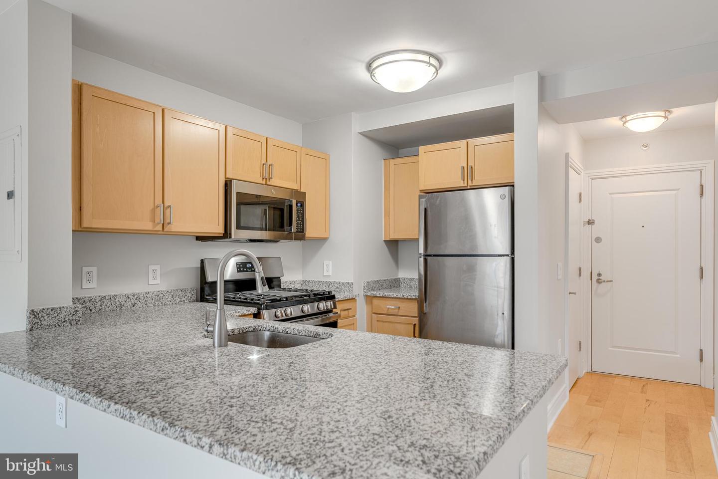 800 4TH ST SW #S418, WASHINGTON, District Of Columbia 20024, 1 Bedroom Bedrooms, 2 Rooms Rooms,1 BathroomBathrooms,Residential,For sale,800 4TH ST SW #S418,DCDC2242052 MLS # DCDC2242052