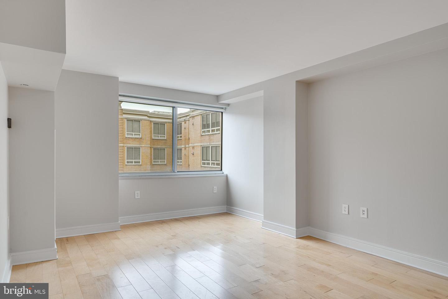 800 4TH ST SW #S418, WASHINGTON, District Of Columbia 20024, 1 Bedroom Bedrooms, 2 Rooms Rooms,1 BathroomBathrooms,Residential,For sale,800 4TH ST SW #S418,DCDC2242052 MLS # DCDC2242052