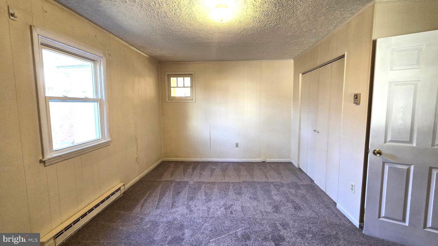 712 FREDERICK AVE, WINCHESTER, Virginia 22601, 3 Bedrooms Bedrooms, ,2 BathroomsBathrooms,Residential,For sale,712 FREDERICK AVE,VAWI2009832 MLS # VAWI2009832