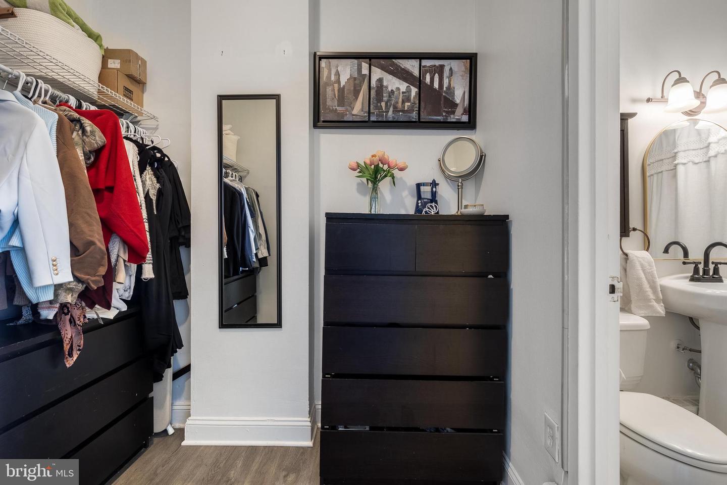 1121 ARLINGTON BLVD #110, ARLINGTON, Virginia 22209, ,1 BathroomBathrooms,Residential,For sale,1121 ARLINGTON BLVD #110,VAAR2068112 MLS # VAAR2068112 1121 ARLINGTON BLVD #110, ARLINGTON, Virginia 22209, ,1 BathroomBathrooms,Residential,For sale,1121 ARLINGTON BLVD #110,VAAR2068112 MLS # VAAR2068112