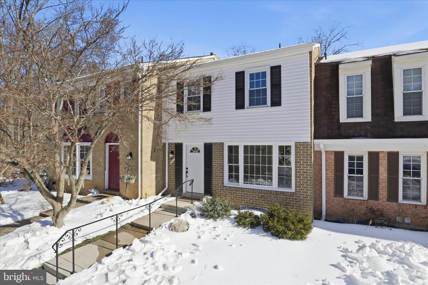 6027 BONNIE BERN CT, BURKE, Virginia 22015, 3 Bedrooms Bedrooms, ,3 BathroomsBathrooms,Residential,For sale,6027 BONNIE BERN CT,VAFX2287944 MLS # VAFX2287944