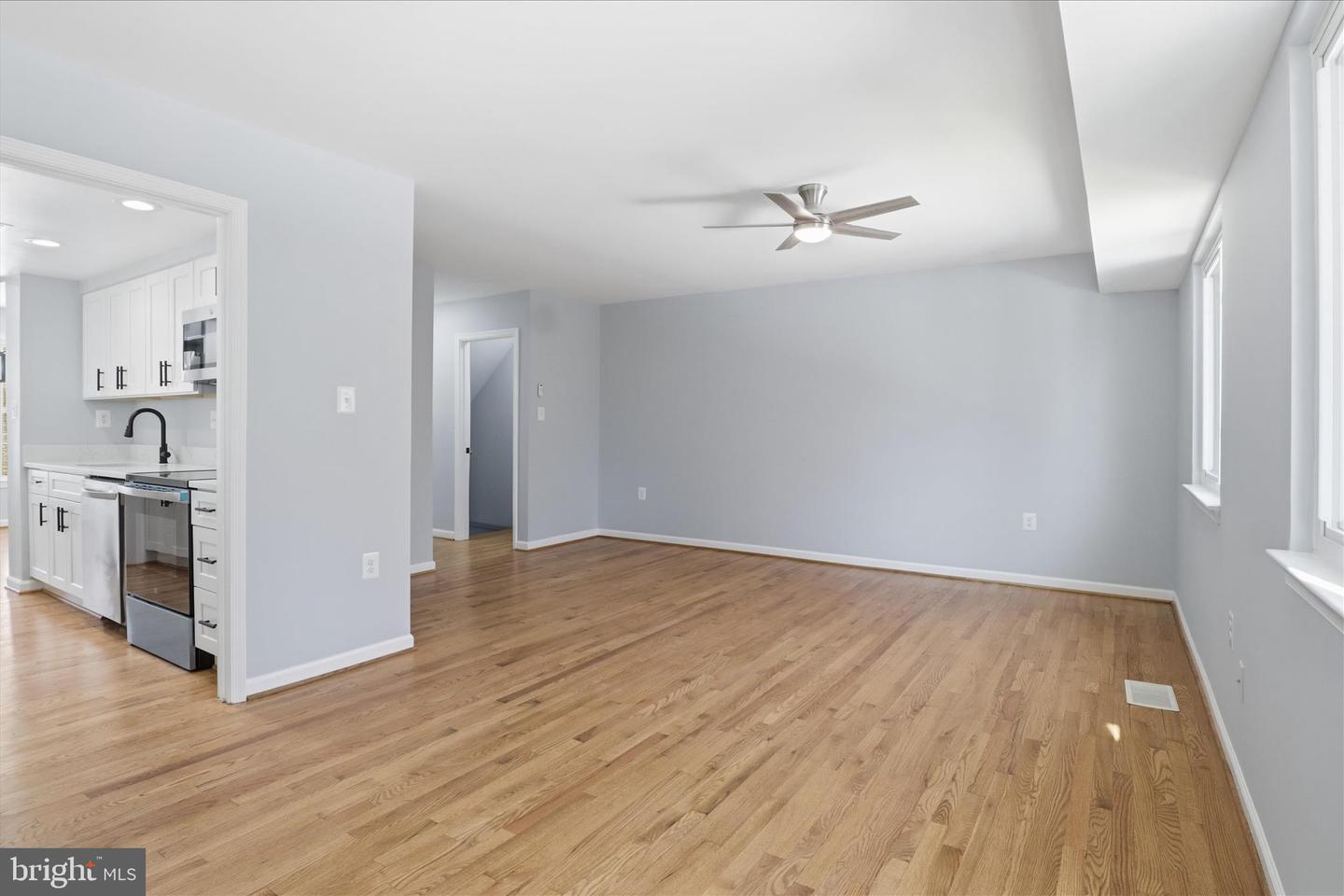 6027 BONNIE BERN CT, BURKE, Virginia 22015, 3 Bedrooms Bedrooms, ,3 BathroomsBathrooms,Residential,For sale,6027 BONNIE BERN CT,VAFX2287944 MLS # VAFX2287944