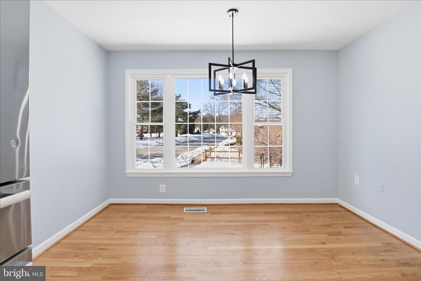 6027 BONNIE BERN CT, BURKE, Virginia 22015, 3 Bedrooms Bedrooms, ,3 BathroomsBathrooms,Residential,For sale,6027 BONNIE BERN CT,VAFX2287944 MLS # VAFX2287944