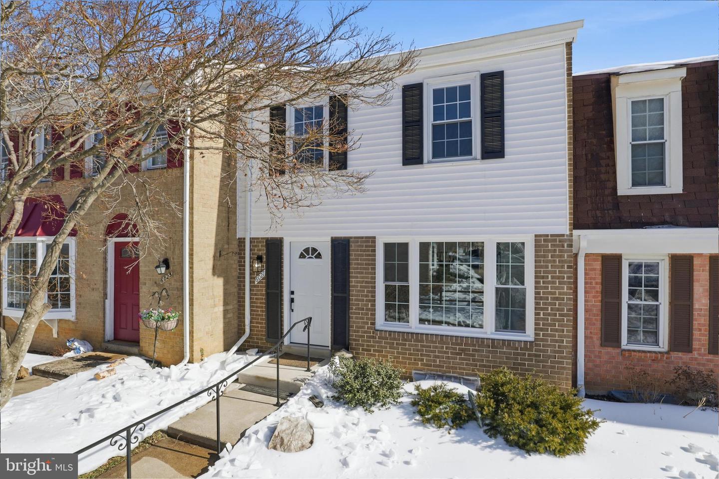 6027 BONNIE BERN CT, BURKE, Virginia 22015, 3 Bedrooms Bedrooms, ,3 BathroomsBathrooms,Residential,For sale,6027 BONNIE BERN CT,VAFX2287944 MLS # VAFX2287944