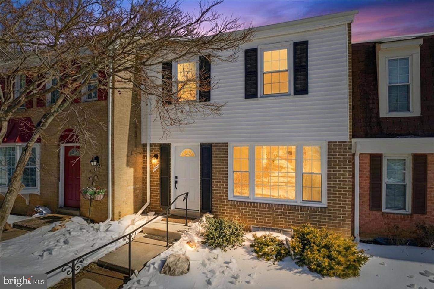 6027 BONNIE BERN CT, BURKE, Virginia 22015, 3 Bedrooms Bedrooms, ,3 BathroomsBathrooms,Residential,For sale,6027 BONNIE BERN CT,VAFX2287944 MLS # VAFX2287944