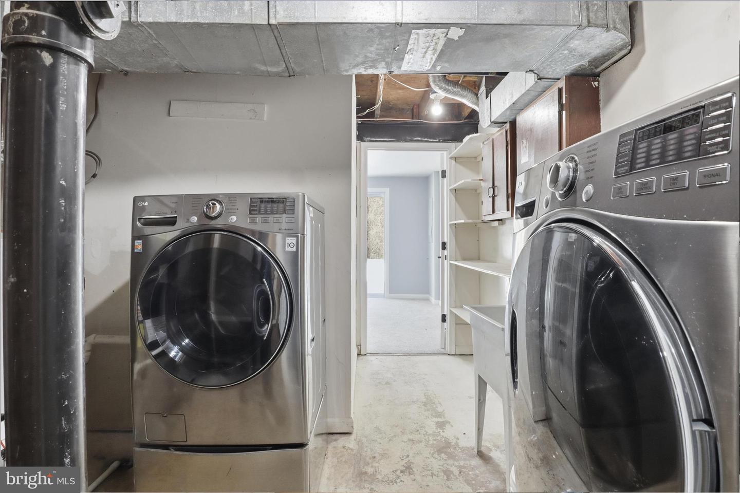 6027 BONNIE BERN CT, BURKE, Virginia 22015, 3 Bedrooms Bedrooms, ,3 BathroomsBathrooms,Residential,For sale,6027 BONNIE BERN CT,VAFX2287944 MLS # VAFX2287944