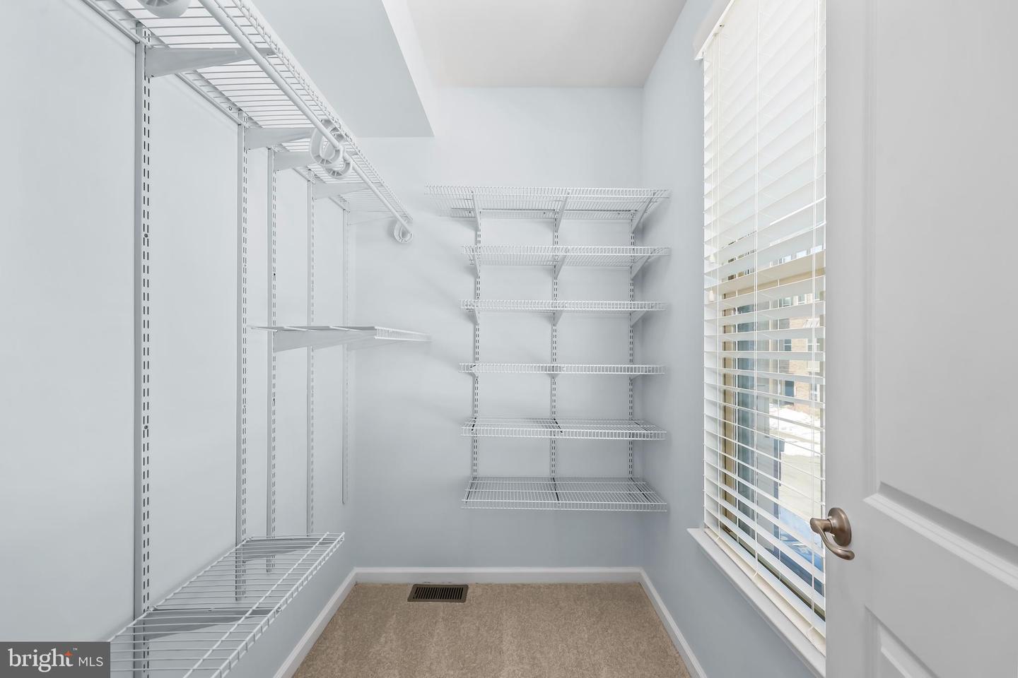 25292 GRAY POPLAR TER, ALDIE, Virginia 20105, 3 Bedrooms Bedrooms, ,2 BathroomsBathrooms,Residential,For sale,25292 GRAY POPLAR TER,VALO2115118 MLS # VALO2115118