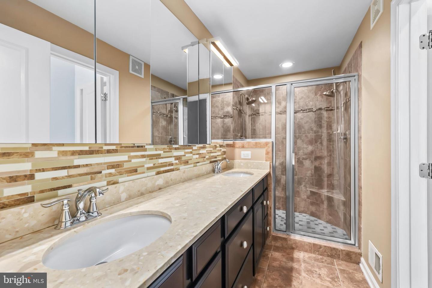 25292 GRAY POPLAR TER, ALDIE, Virginia 20105, 3 Bedrooms Bedrooms, ,2 BathroomsBathrooms,Residential,For sale,25292 GRAY POPLAR TER,VALO2115118 MLS # VALO2115118