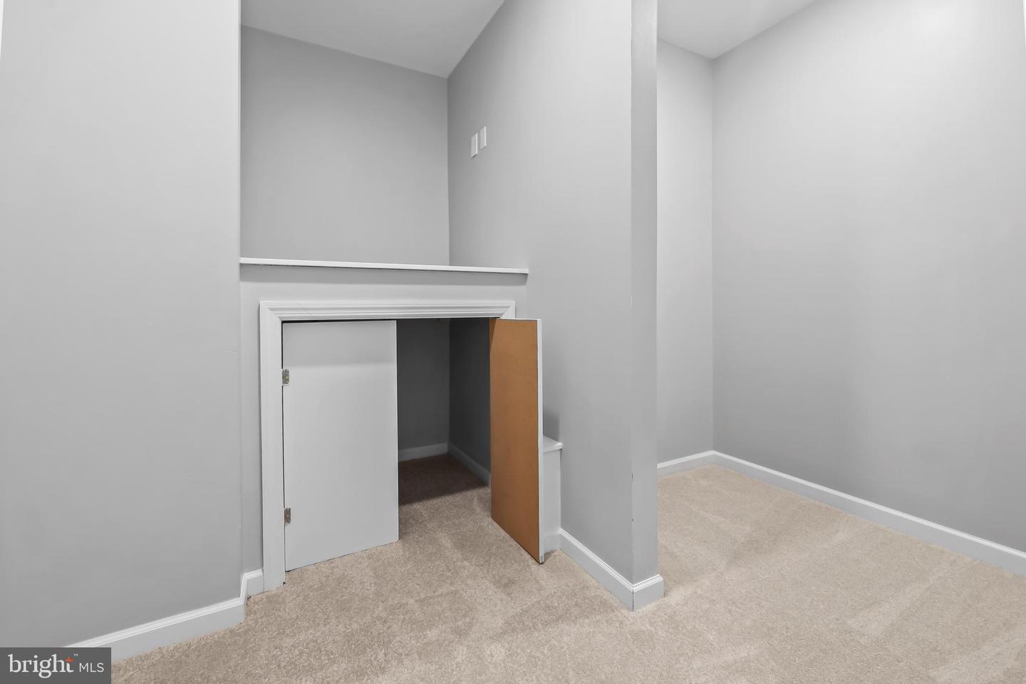 25292 GRAY POPLAR TER, ALDIE, Virginia 20105, 3 Bedrooms Bedrooms, ,2 BathroomsBathrooms,Residential,For sale,25292 GRAY POPLAR TER,VALO2115118 MLS # VALO2115118