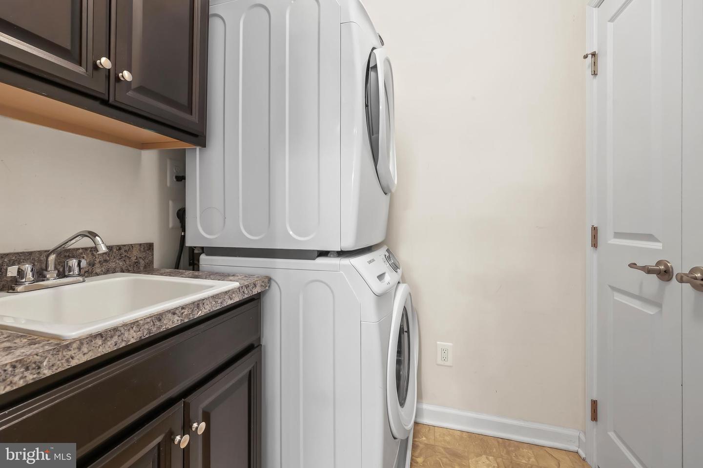 25292 GRAY POPLAR TER, ALDIE, Virginia 20105, 3 Bedrooms Bedrooms, ,2 BathroomsBathrooms,Residential,For sale,25292 GRAY POPLAR TER,VALO2115118 MLS # VALO2115118