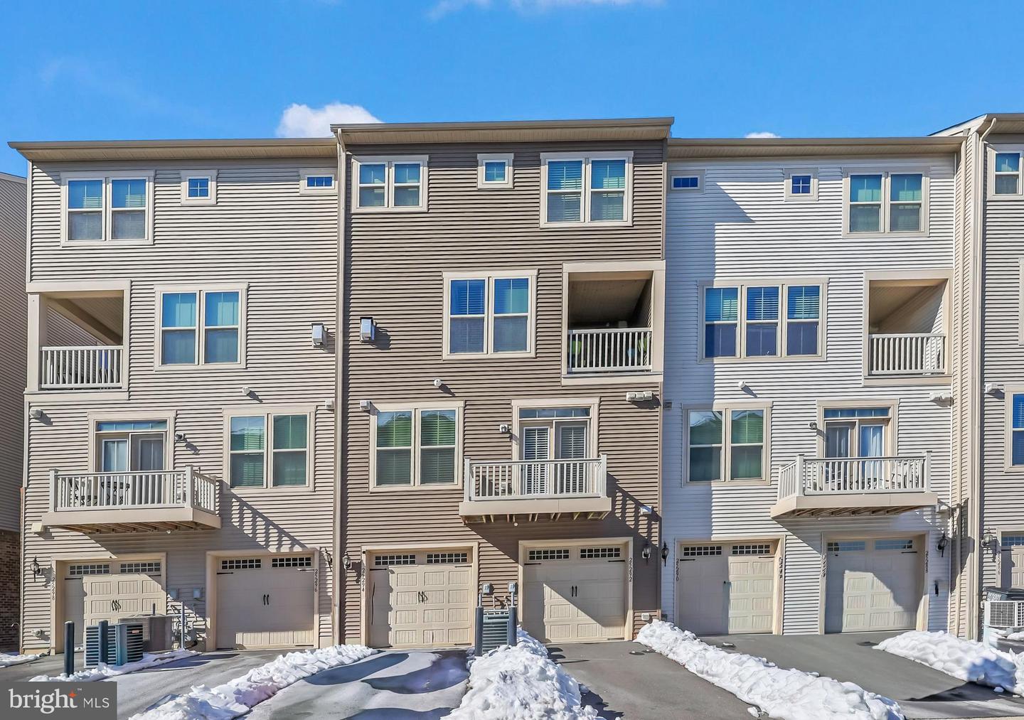 25292 GRAY POPLAR TER, ALDIE, Virginia 20105, 3 Bedrooms Bedrooms, ,2 BathroomsBathrooms,Residential,For sale,25292 GRAY POPLAR TER,VALO2115118 MLS # VALO2115118