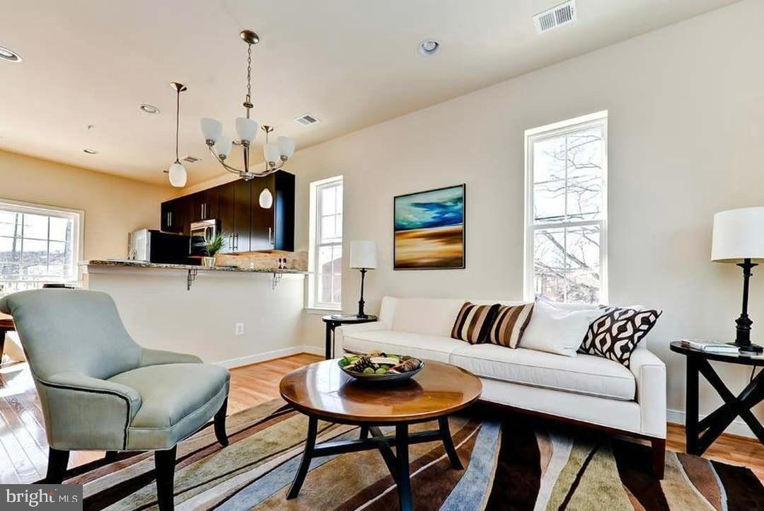 1406 22ND ST SE #F, WASHINGTON, District Of Columbia 20020, 3 Bedrooms Bedrooms, 11 Rooms Rooms,2 BathroomsBathrooms,Residential,For sale,1406 22ND ST SE #F,DCDC2244914 MLS # DCDC2244914