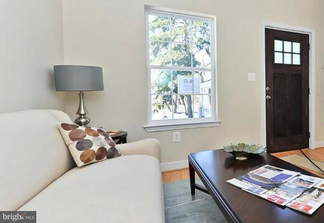 1406 22ND ST SE #F, WASHINGTON, District Of Columbia 20020, 3 Bedrooms Bedrooms, 11 Rooms Rooms,2 BathroomsBathrooms,Residential,For sale,1406 22ND ST SE #F,DCDC2244914 MLS # DCDC2244914