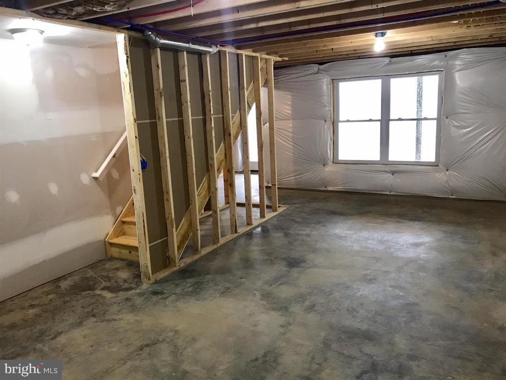 170 FOREST RD, FRONT ROYAL, Virginia 22630, 3 Bedrooms Bedrooms, ,2 BathroomsBathrooms,Residential,For sale,170 FOREST RD,VAWR2013334 MLS # VAWR2013334